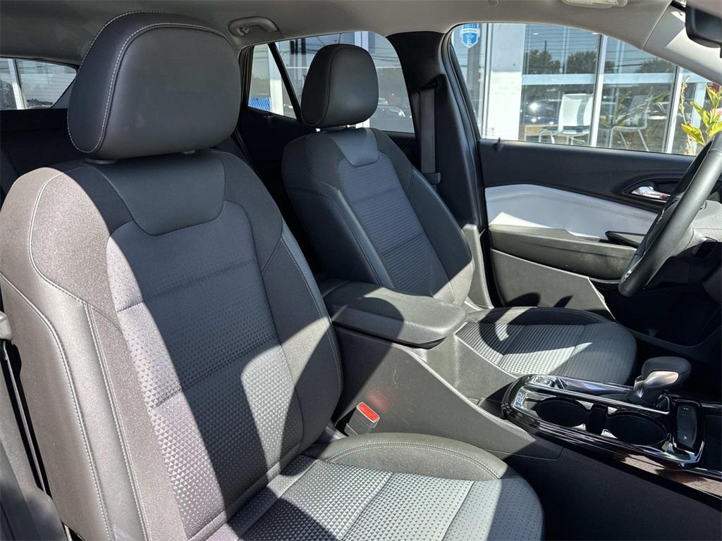used 2025 Chevrolet Trax car, priced at $21,479