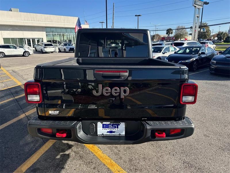 used 2020 Jeep Gladiator car, priced at $33,467