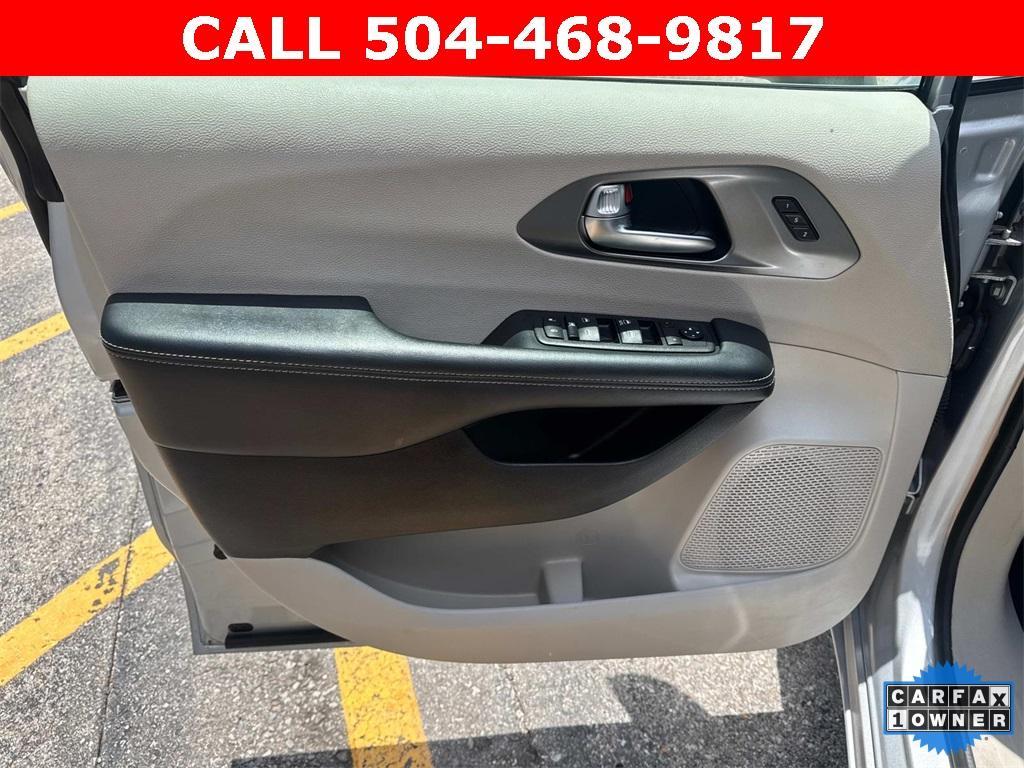 used 2023 Chrysler Pacifica car, priced at $22,995