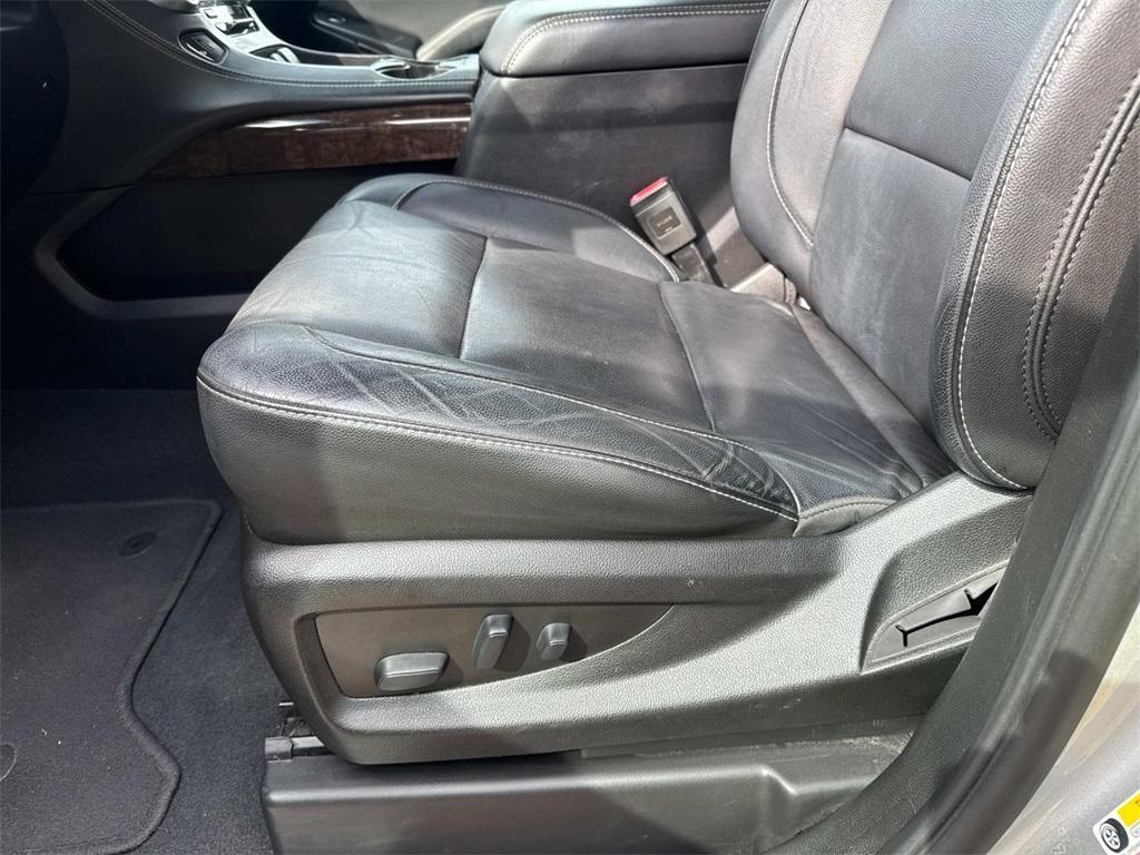used 2019 Chevrolet Suburban car, priced at $25,994