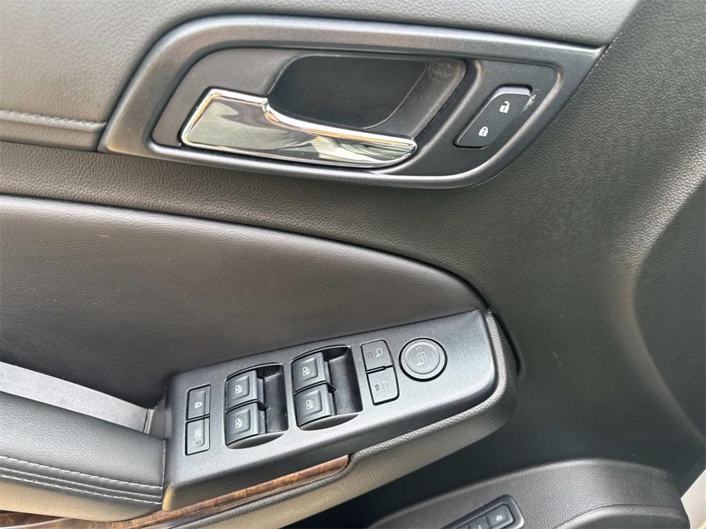 used 2019 Chevrolet Suburban car, priced at $25,994