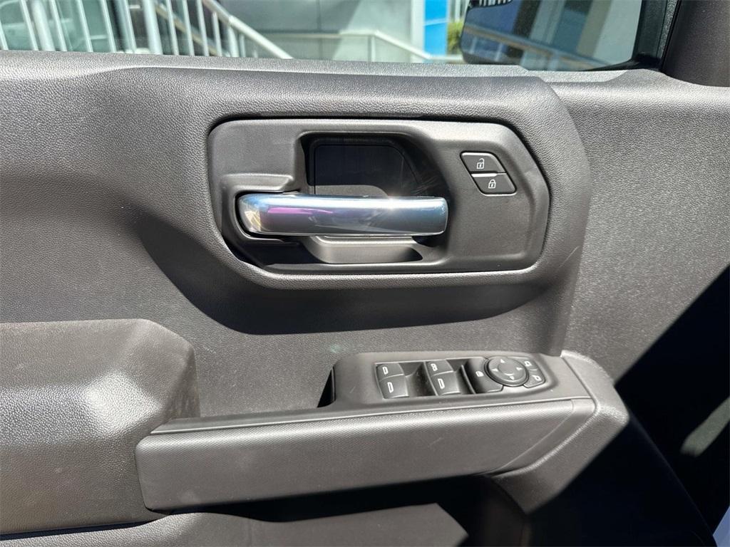 new 2025 Chevrolet Silverado 1500 car, priced at $38,355