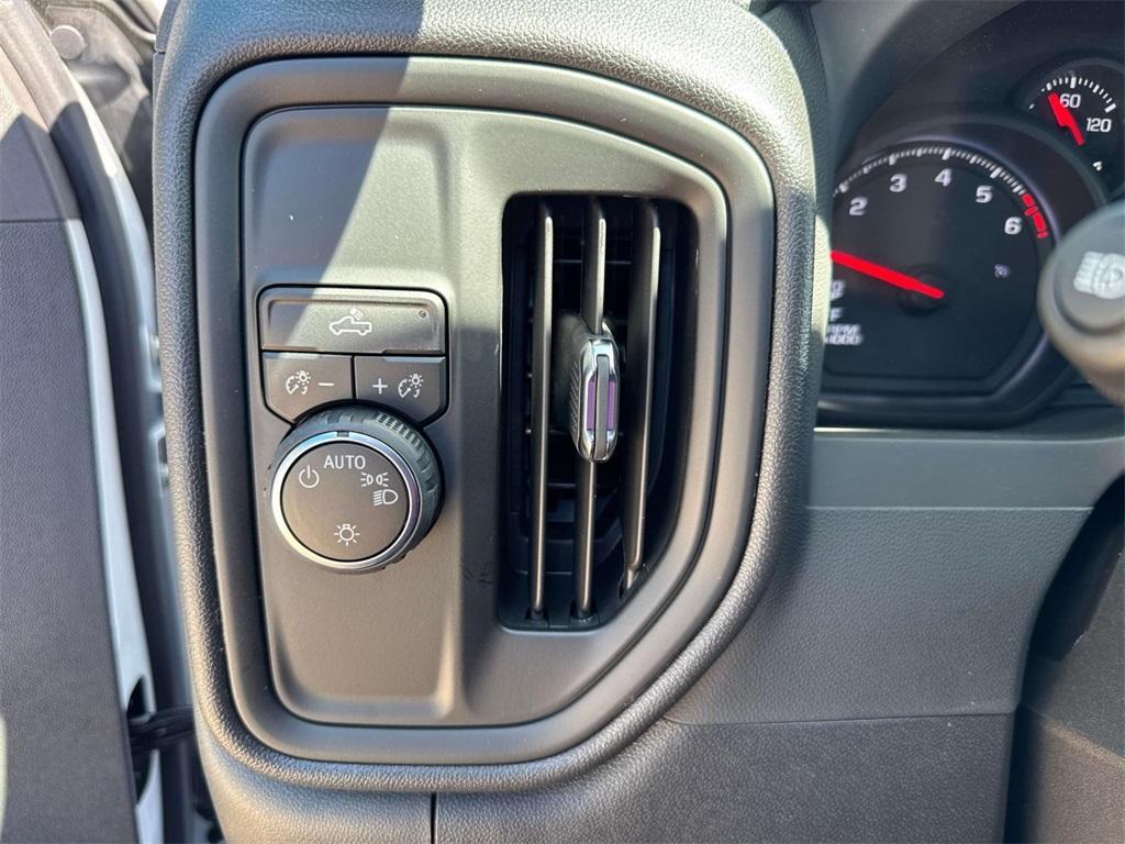 new 2025 Chevrolet Silverado 1500 car, priced at $38,355
