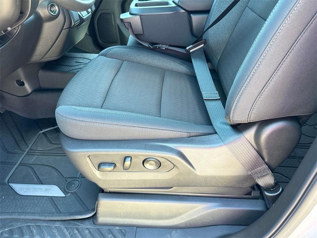 new 2025 Chevrolet Silverado 1500 car, priced at $38,355
