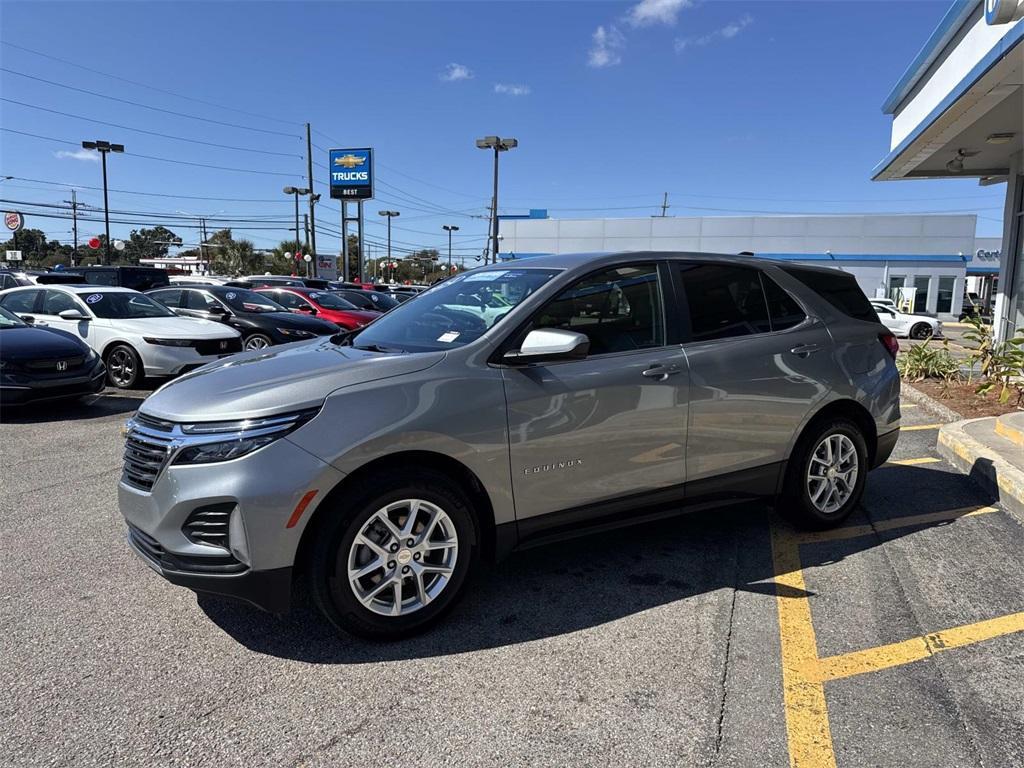 used 2024 Chevrolet Equinox car, priced at $21,841