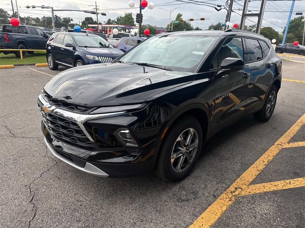 new 2025 Chevrolet Blazer car, priced at $38,635