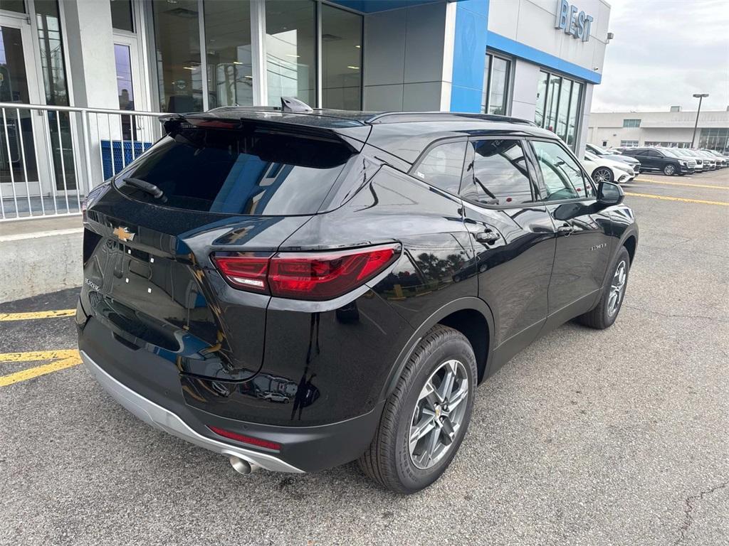 new 2025 Chevrolet Blazer car, priced at $38,635