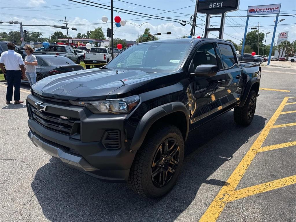 new 2025 Chevrolet Colorado car, priced at $42,095