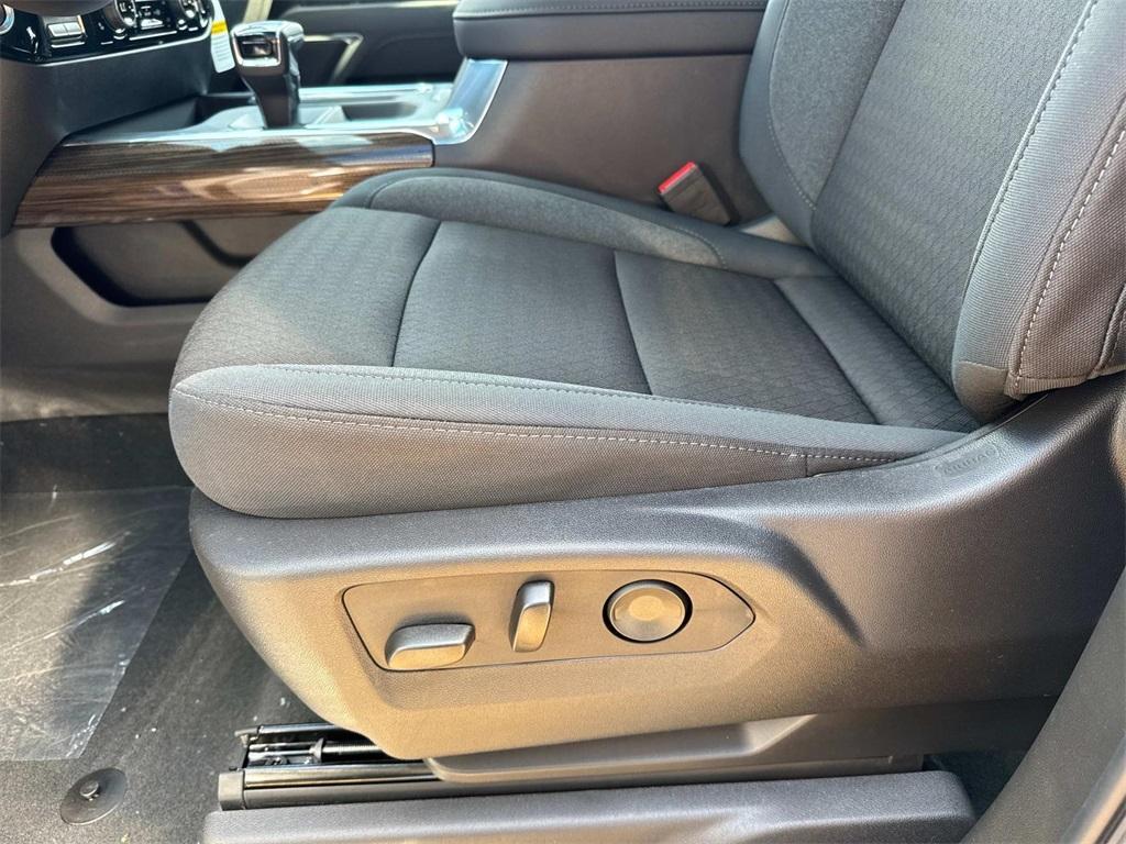 new 2025 Chevrolet Silverado 1500 car, priced at $49,515