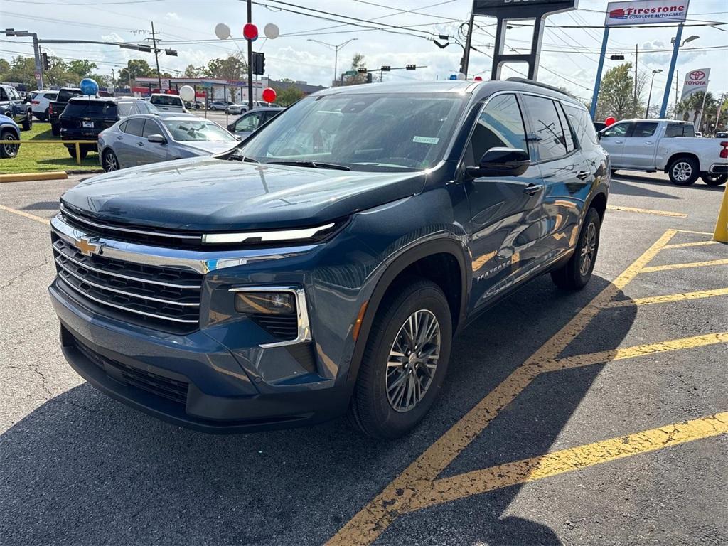 new 2025 Chevrolet Traverse car, priced at $47,055