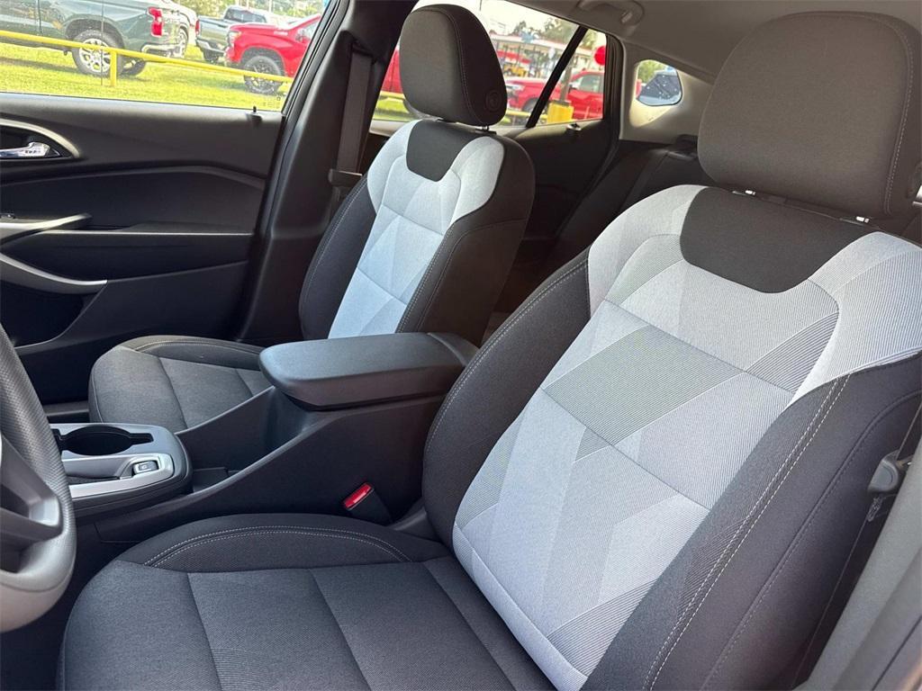 new 2025 Chevrolet Trax car, priced at $23,835