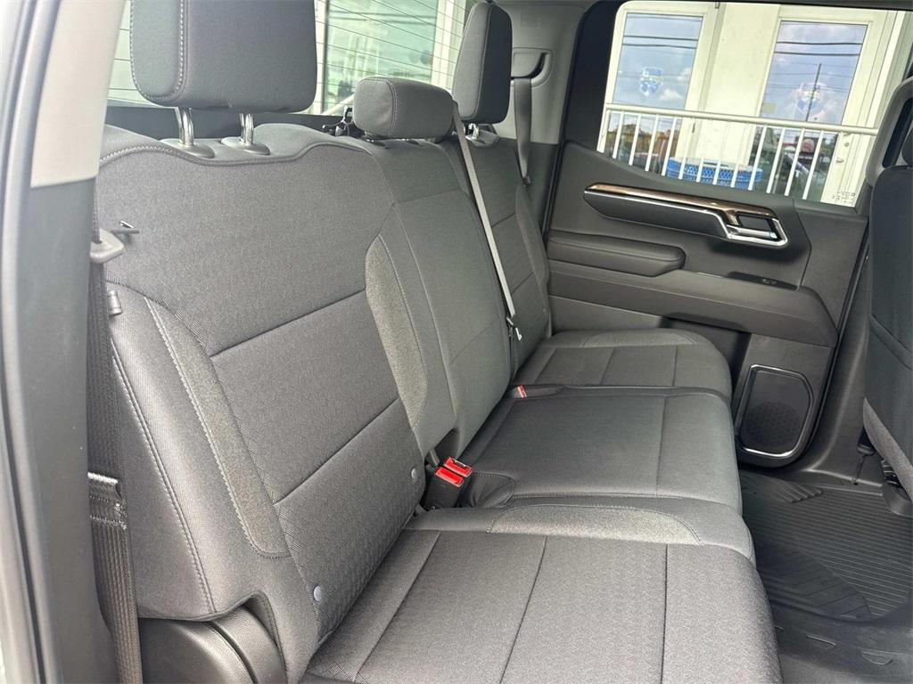 new 2025 Chevrolet Silverado 1500 car, priced at $41,220