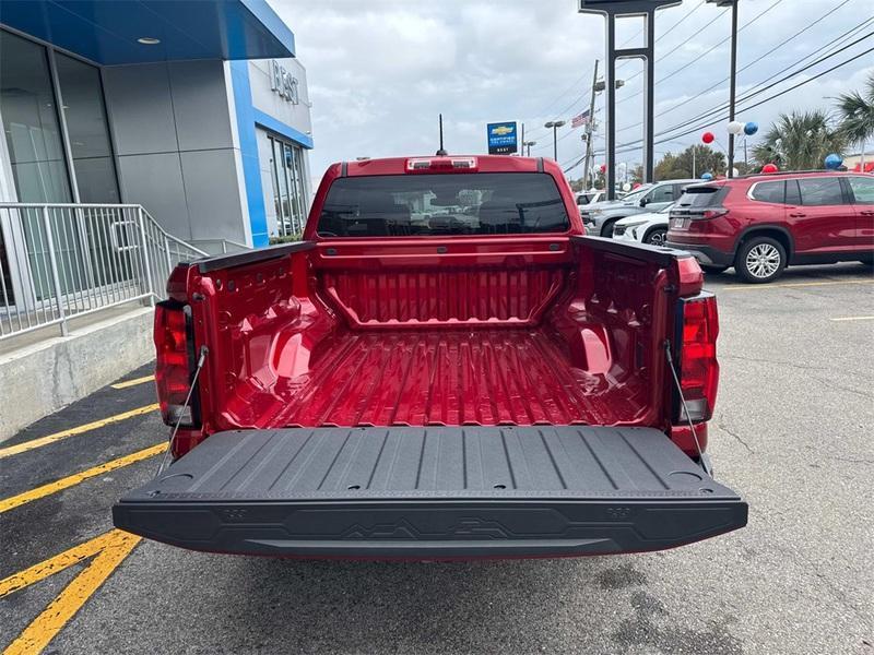 new 2024 Chevrolet Colorado car, priced at $31,575