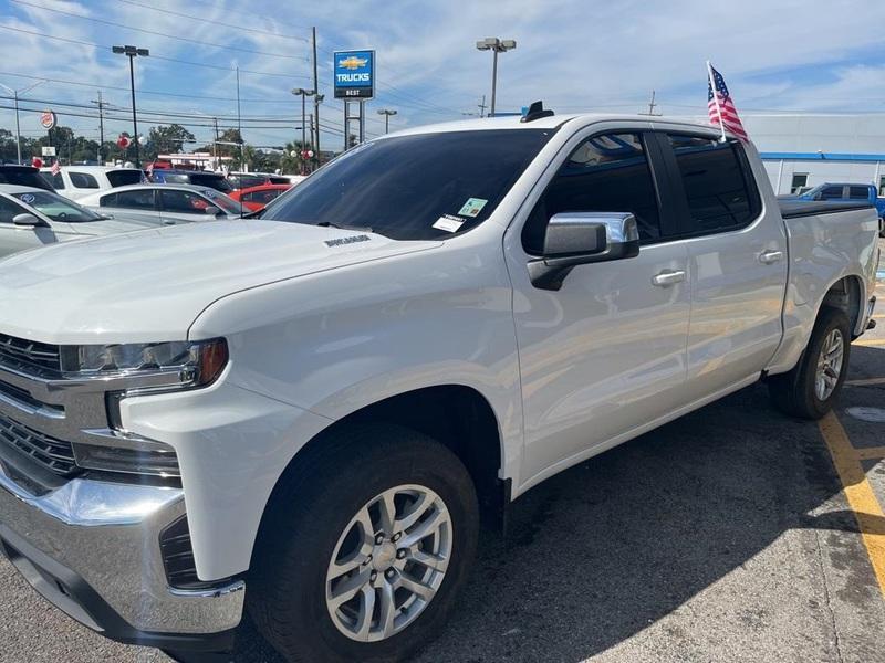 used 2021 Chevrolet Silverado 1500 car, priced at $30,305