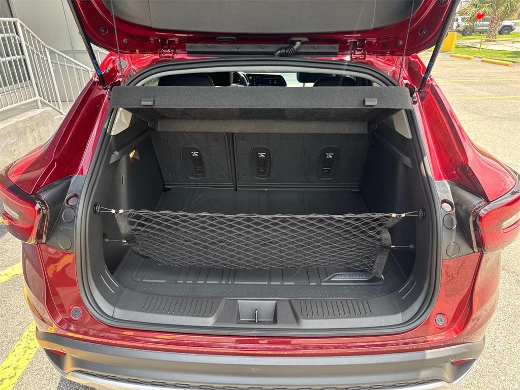 new 2025 Chevrolet Trax car, priced at $25,930