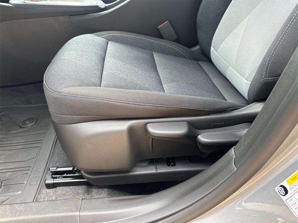 new 2025 Chevrolet Trax car, priced at $24,025