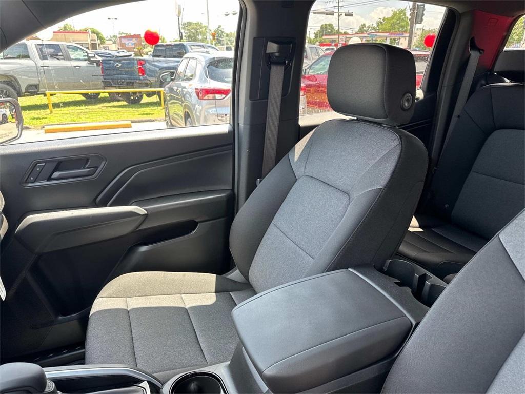 new 2025 Chevrolet Colorado car, priced at $40,290