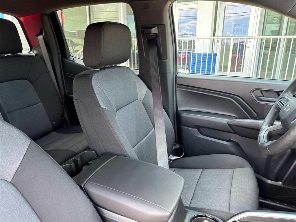new 2025 Chevrolet Colorado car, priced at $40,290