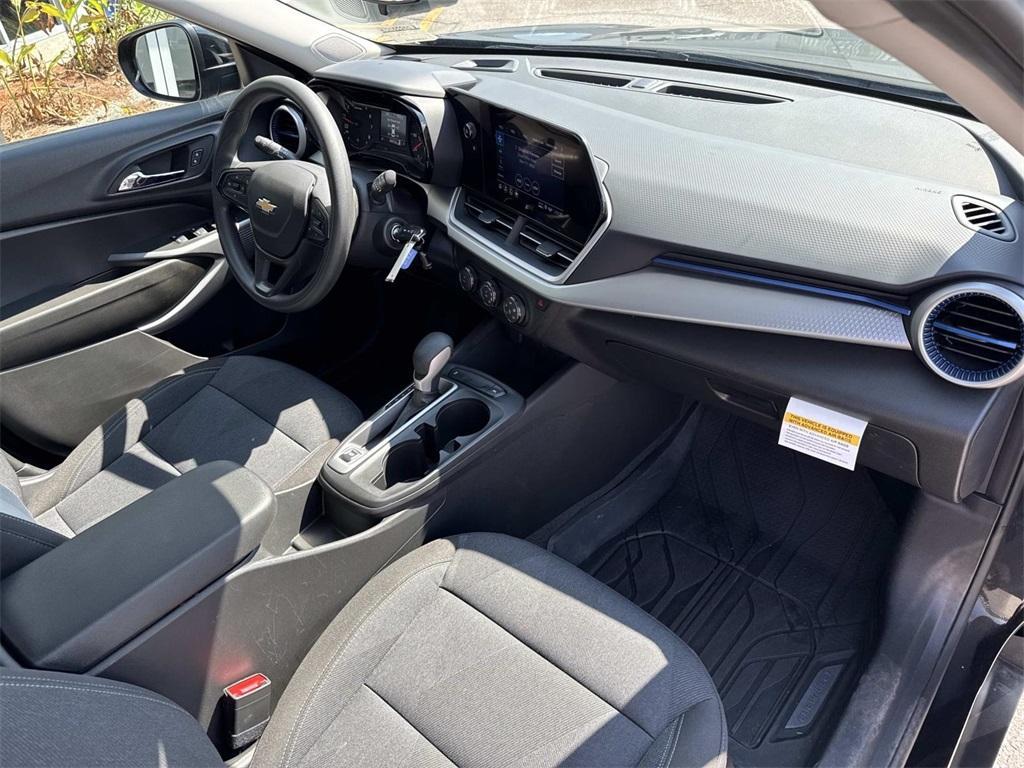 used 2024 Chevrolet Trax car, priced at $20,095