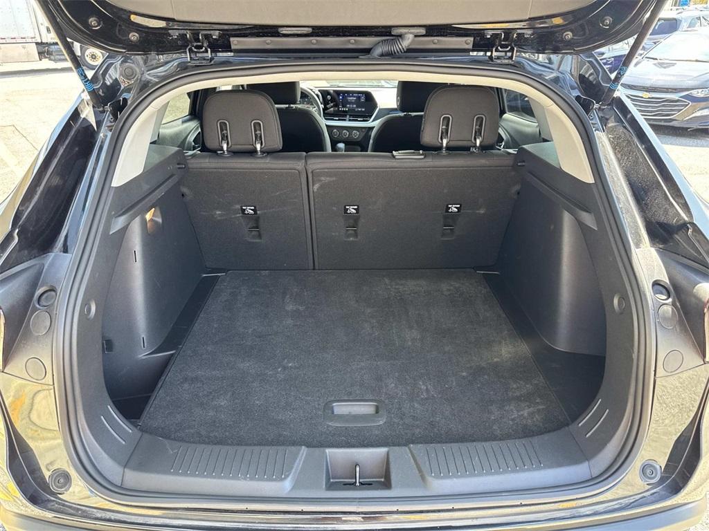 used 2024 Chevrolet Trax car, priced at $20,095