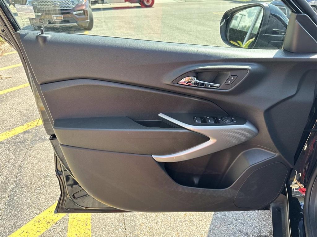 used 2024 Chevrolet Trax car, priced at $20,095