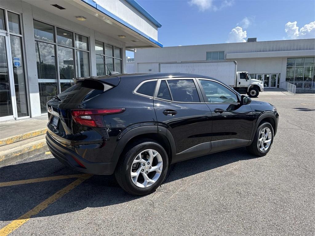 used 2024 Chevrolet Trax car, priced at $20,095