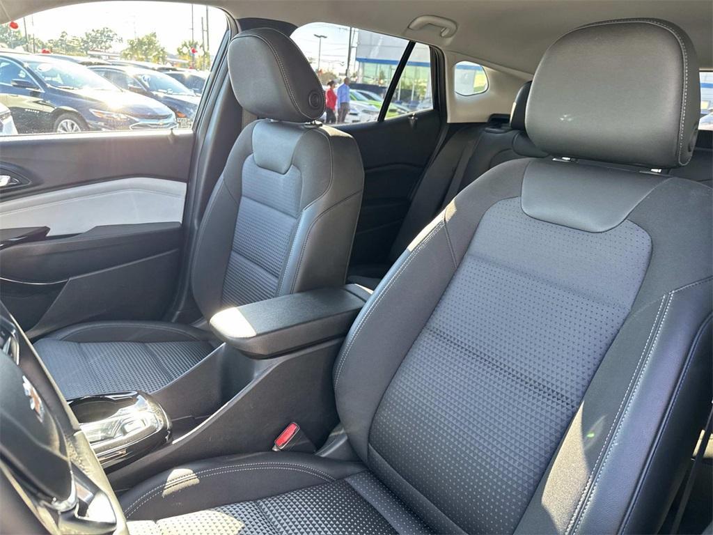 used 2025 Chevrolet Trax car, priced at $21,125