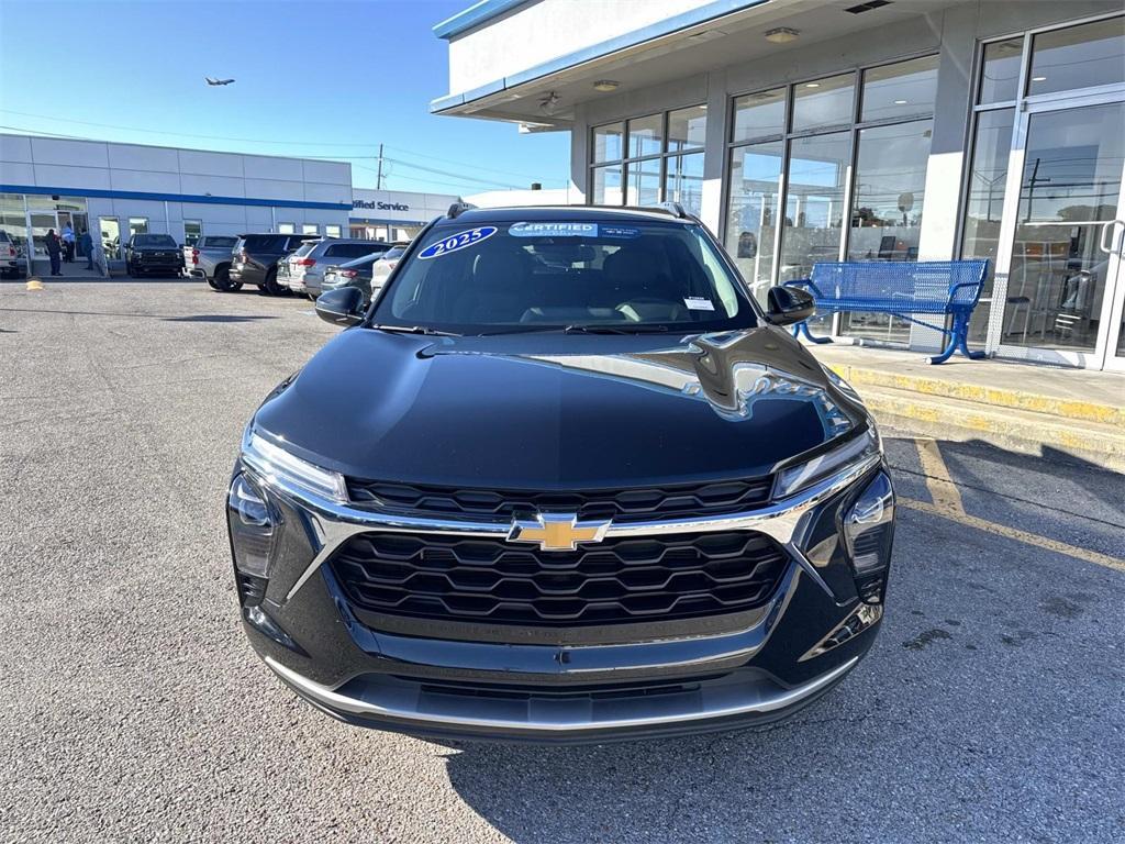 used 2025 Chevrolet Trax car, priced at $21,125