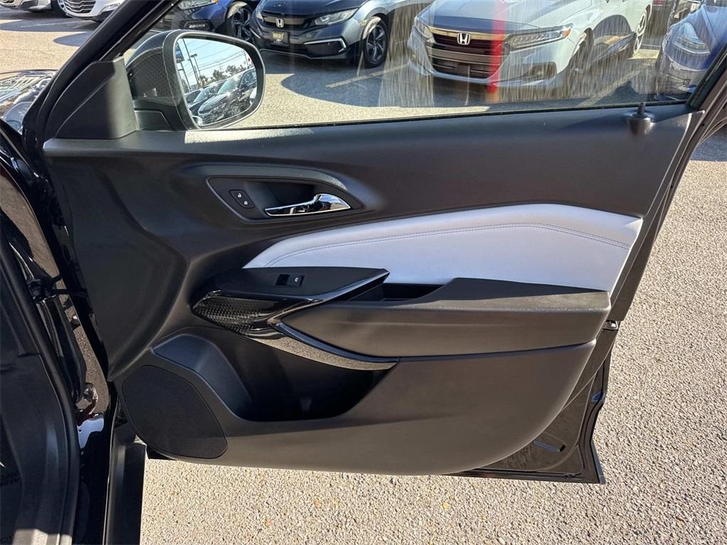 used 2025 Chevrolet Trax car, priced at $21,125