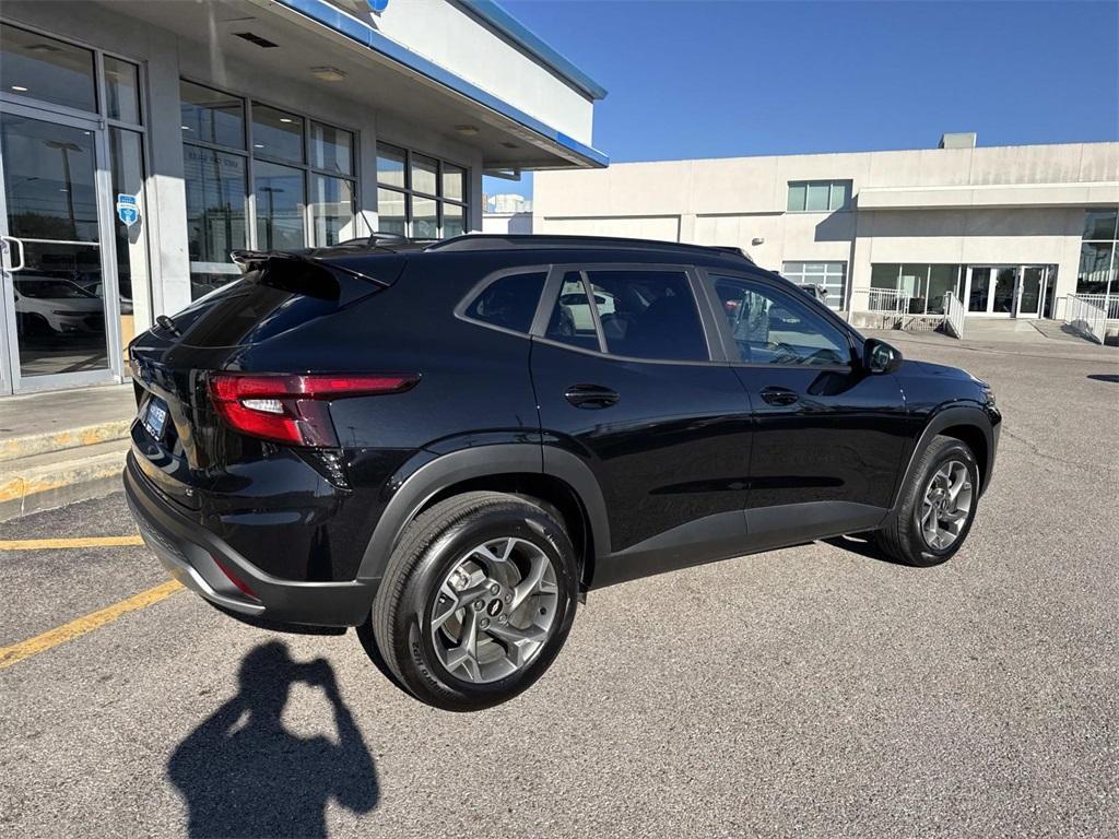 used 2025 Chevrolet Trax car, priced at $21,125