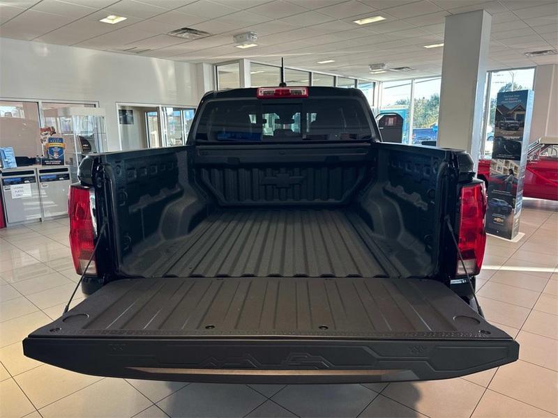 new 2024 Chevrolet Colorado car, priced at $41,050