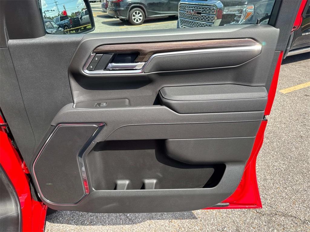 new 2025 Chevrolet Silverado 1500 car, priced at $46,690