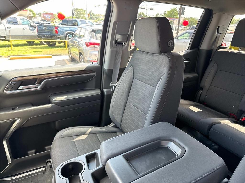 new 2025 Chevrolet Silverado 1500 car, priced at $46,690