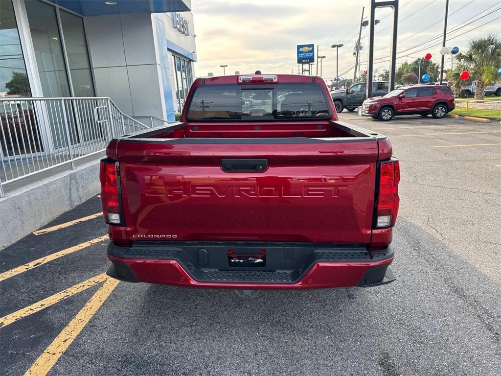 new 2025 Chevrolet Colorado car, priced at $33,605