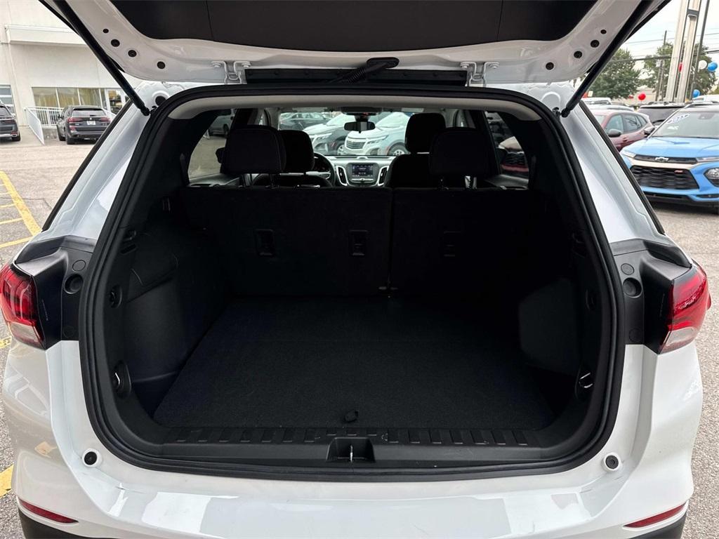 used 2022 Chevrolet Equinox car, priced at $22,495