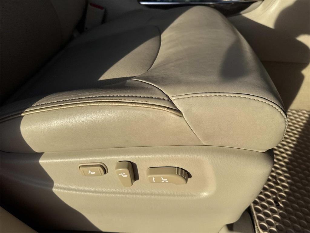 used 2012 INFINITI QX56 car, priced at $13,895