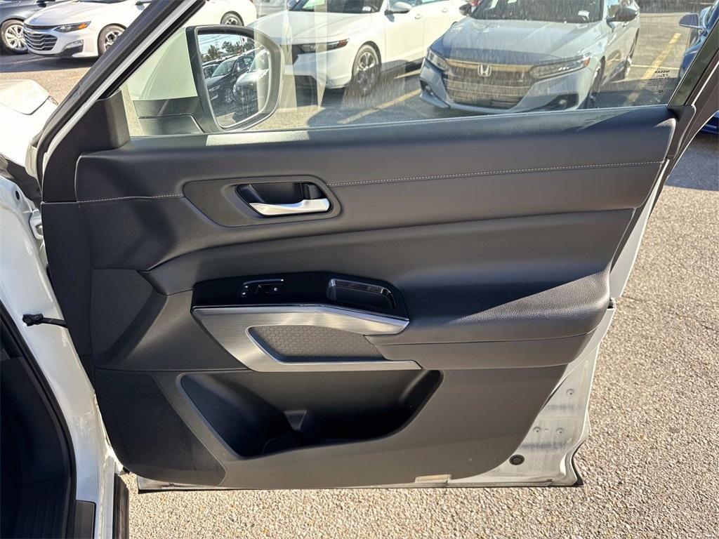 used 2022 Nissan Pathfinder car, priced at $29,375