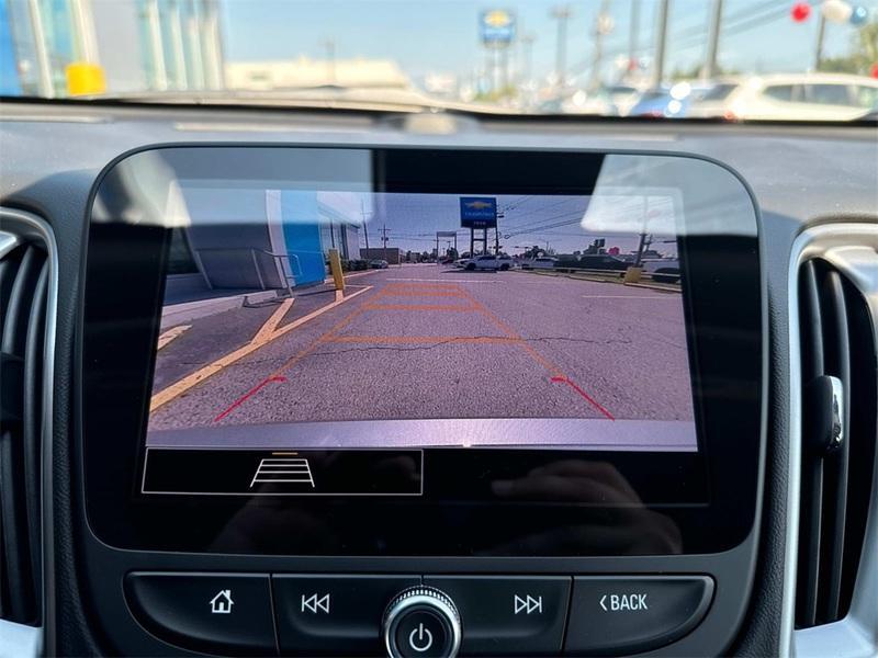 new 2025 Chevrolet Malibu car, priced at $25,070