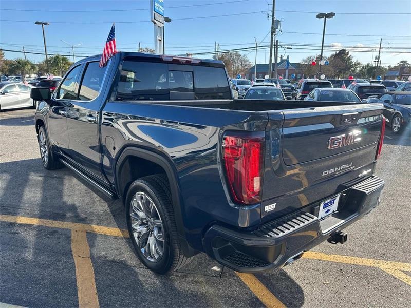 used 2022 GMC Sierra 1500 car, priced at $55,125