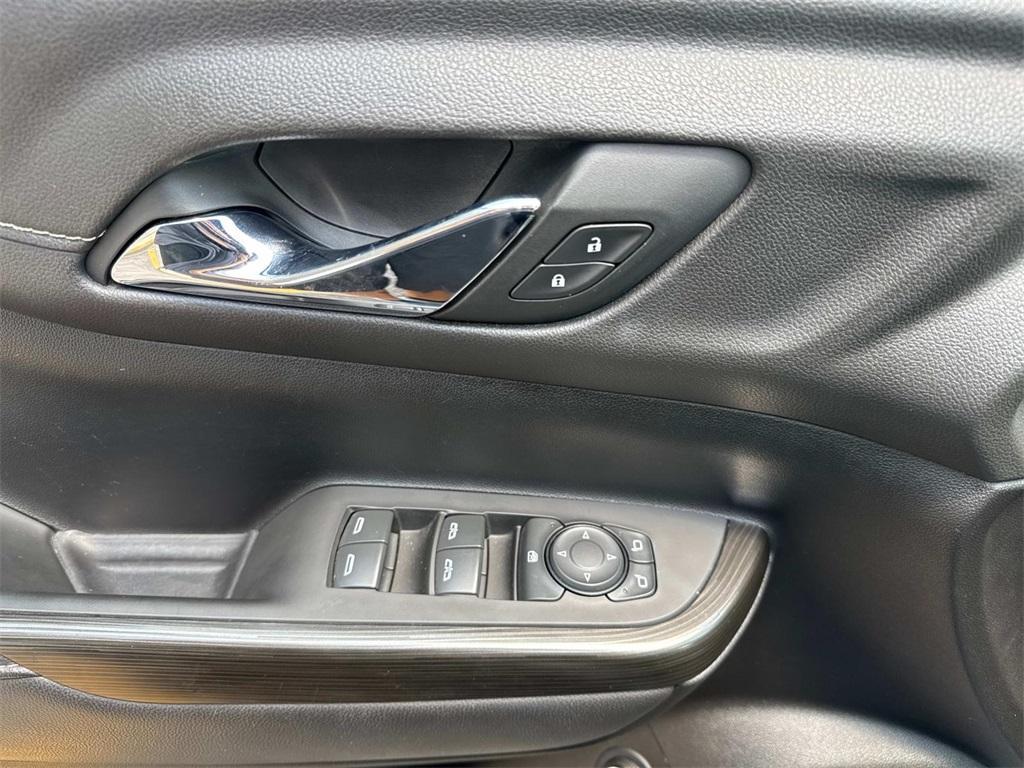 used 2023 GMC Acadia car, priced at $27,895