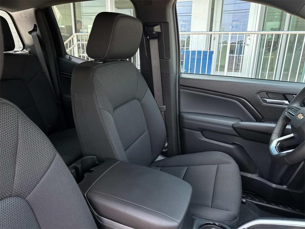 new 2025 Chevrolet Colorado car, priced at $36,405