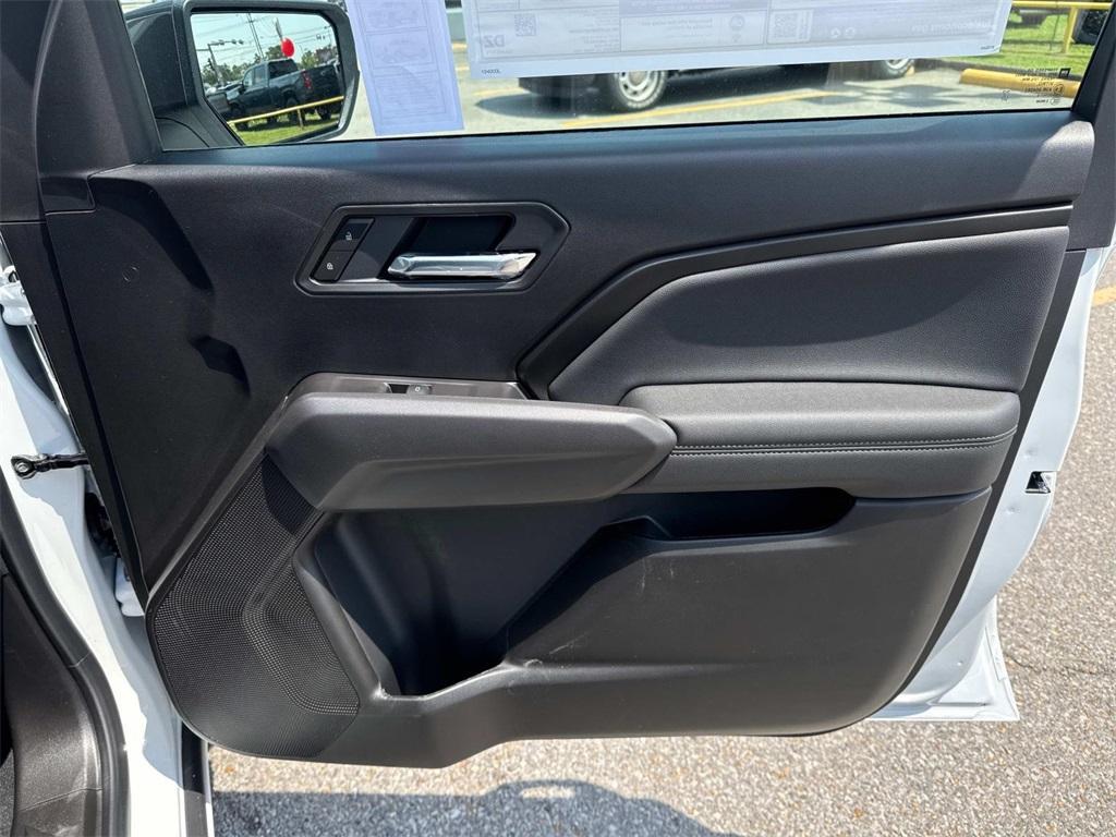new 2025 Chevrolet Colorado car, priced at $36,405