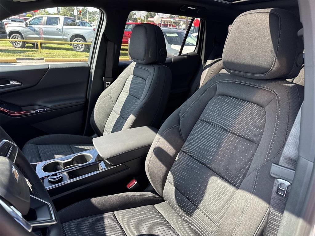 new 2026 Chevrolet Equinox car, priced at $29,230