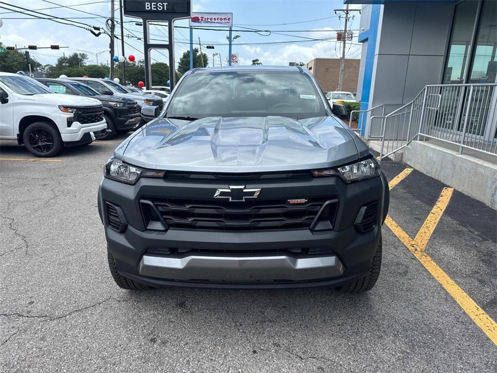 new 2025 Chevrolet Colorado car, priced at $40,595
