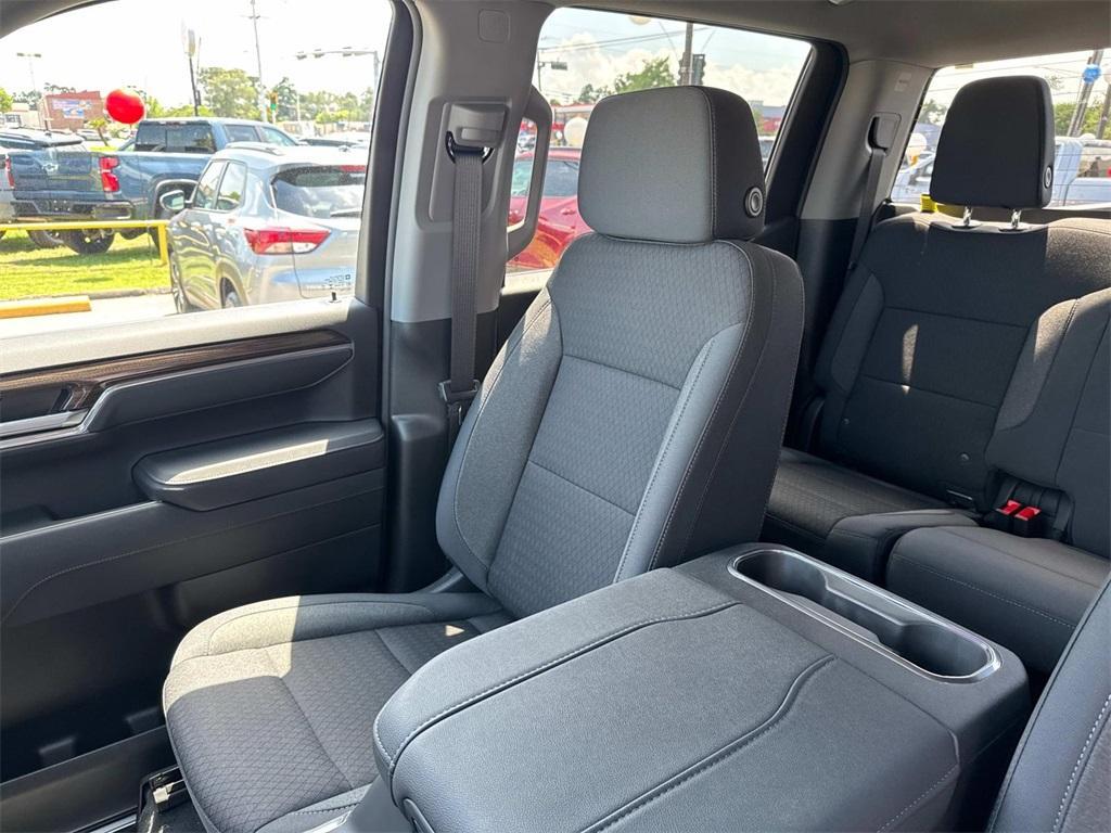 new 2025 Chevrolet Silverado 1500 car, priced at $56,070