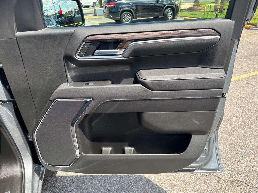 new 2025 Chevrolet Silverado 1500 car, priced at $56,070