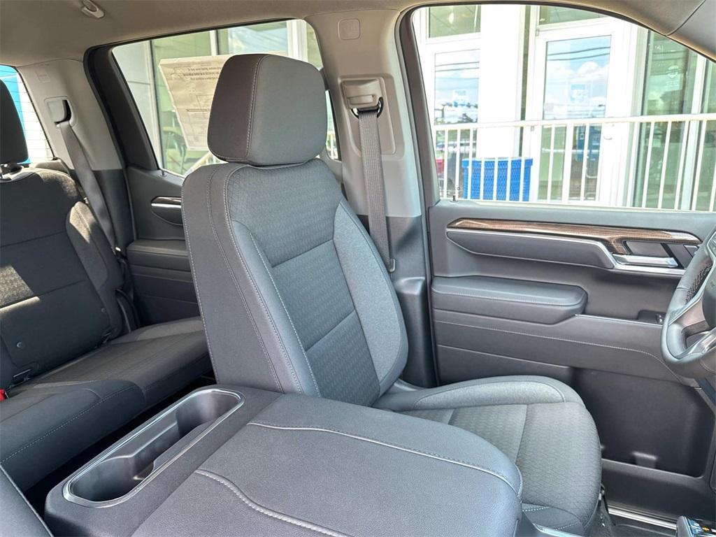 new 2025 Chevrolet Silverado 1500 car, priced at $56,070