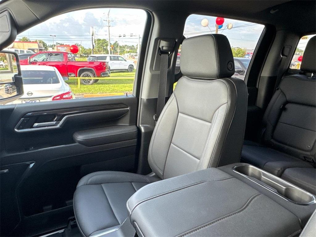 new 2025 Chevrolet Silverado 2500 car, priced at $69,280