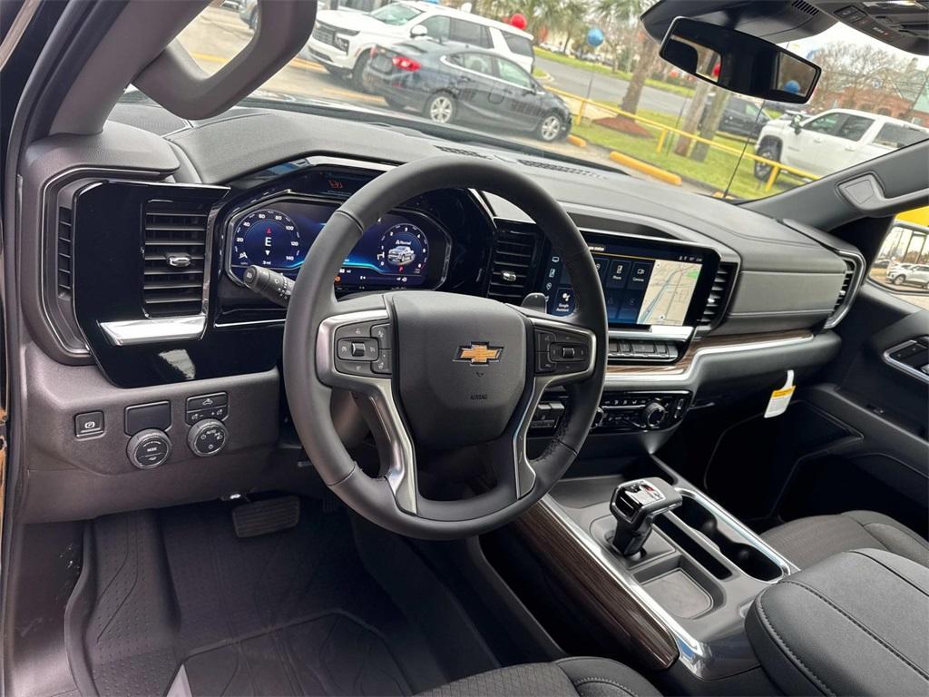 new 2025 Chevrolet Silverado 1500 car, priced at $47,030