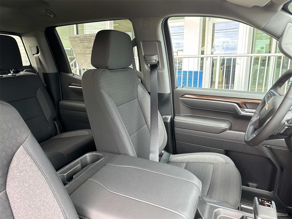new 2025 Chevrolet Silverado 1500 car, priced at $47,030